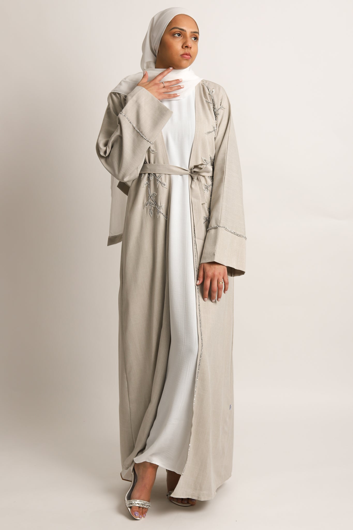 Safiya Embellished Open Abaya - Linen