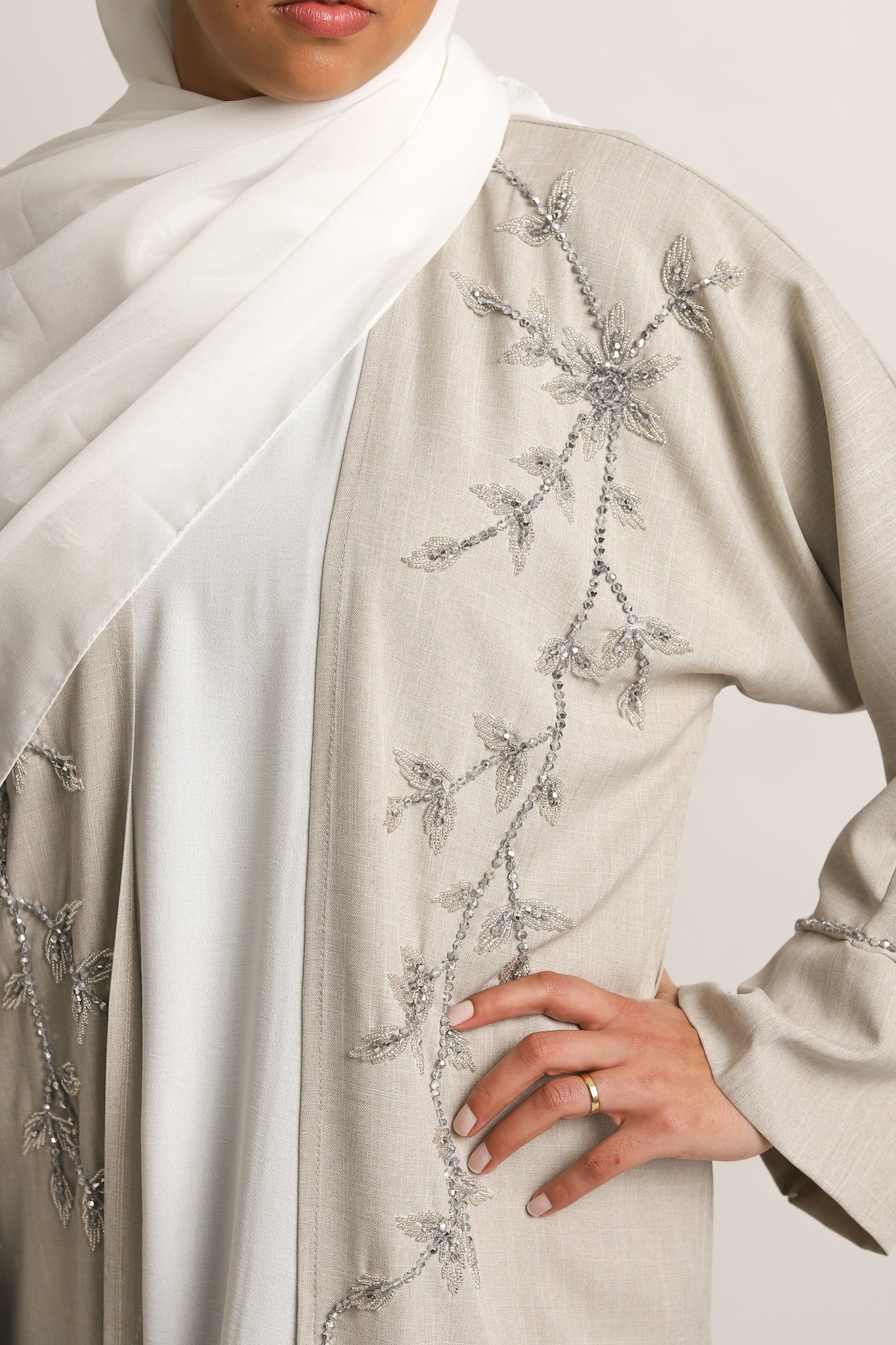 Safiya Embellished Open Abaya - Linen