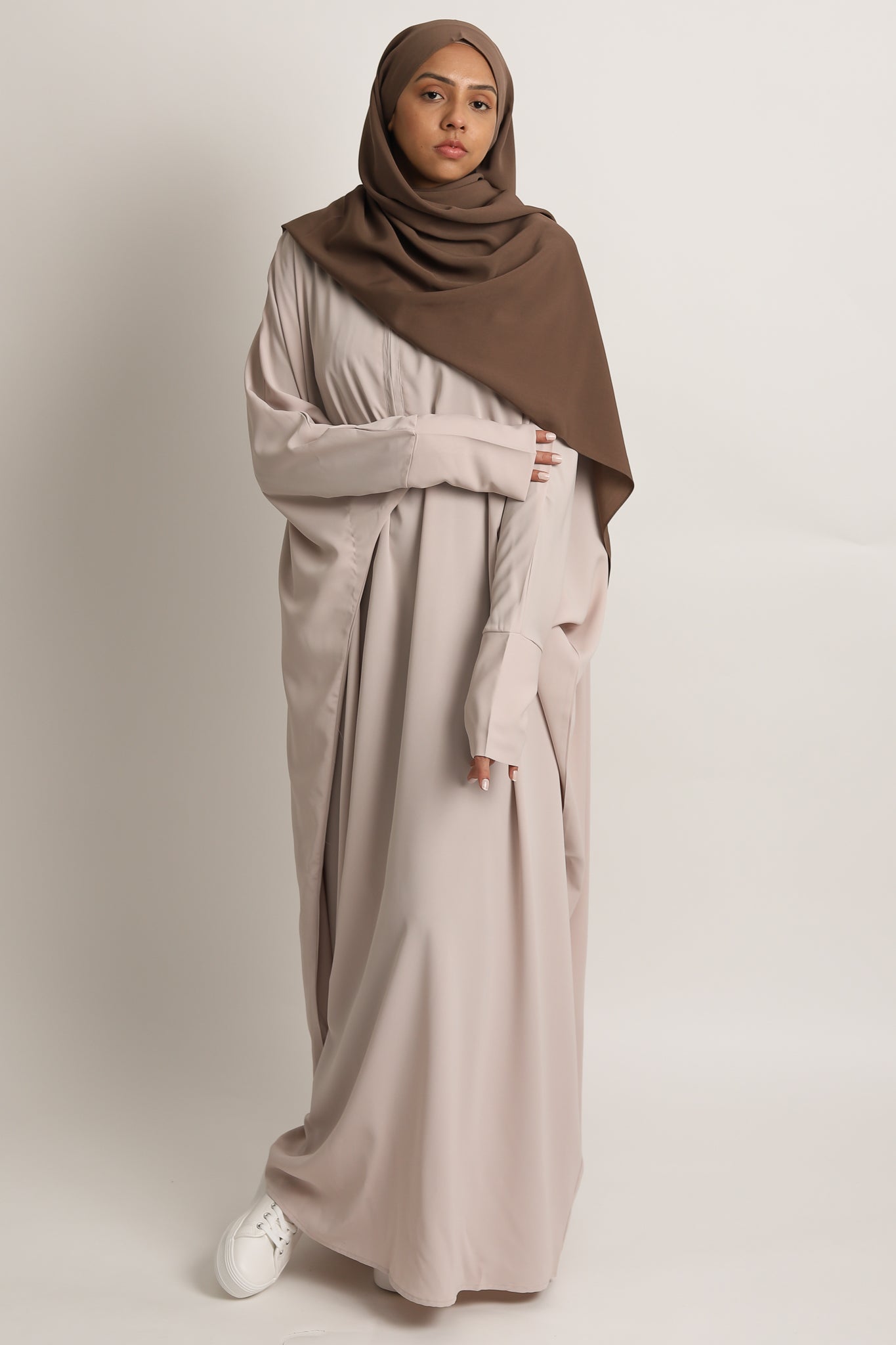 Plain Farasha with Zip Closure - Whisper Ivory