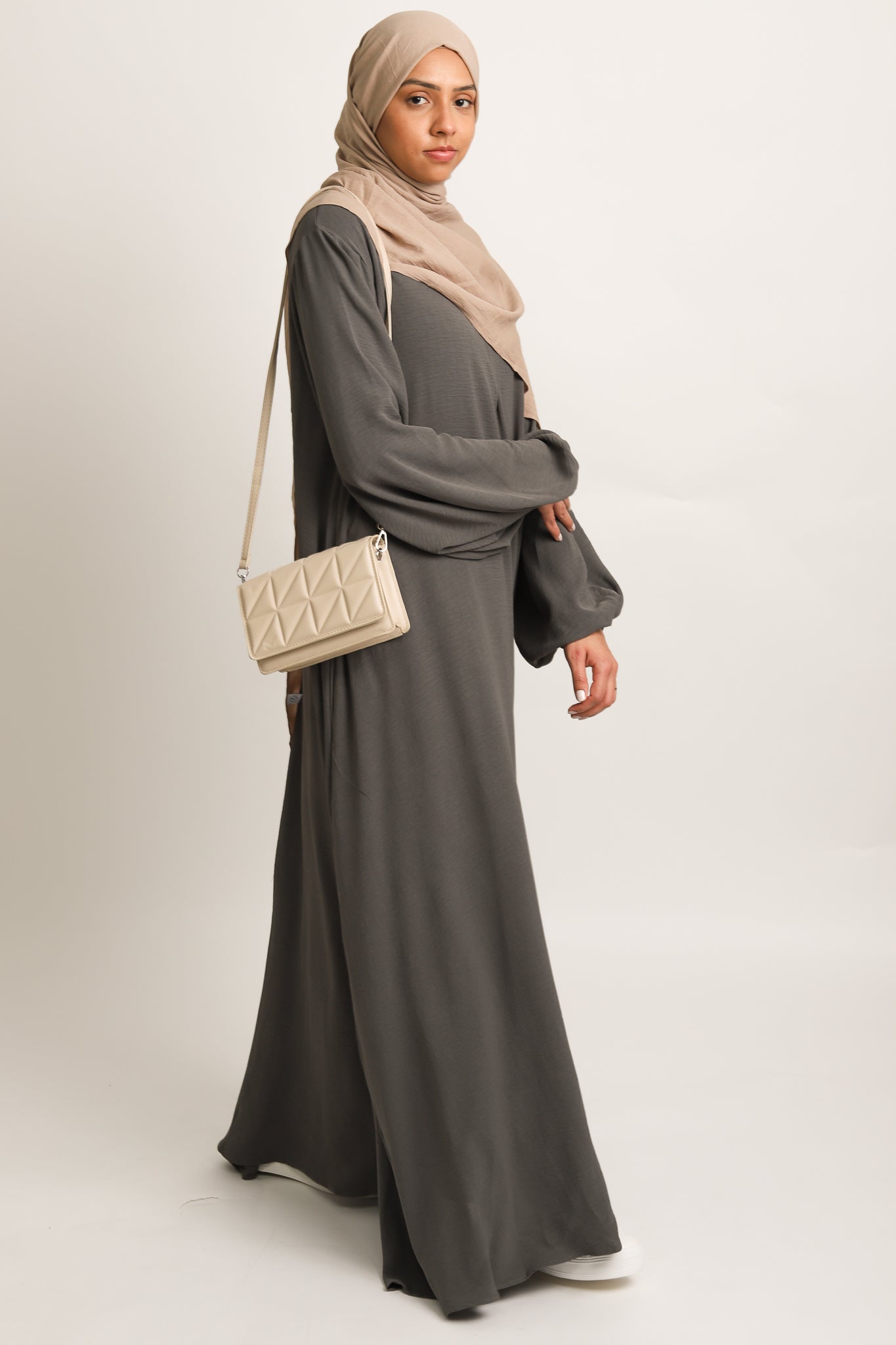 Closed Abaya with Zip Closure and Pockets - Olive Grey