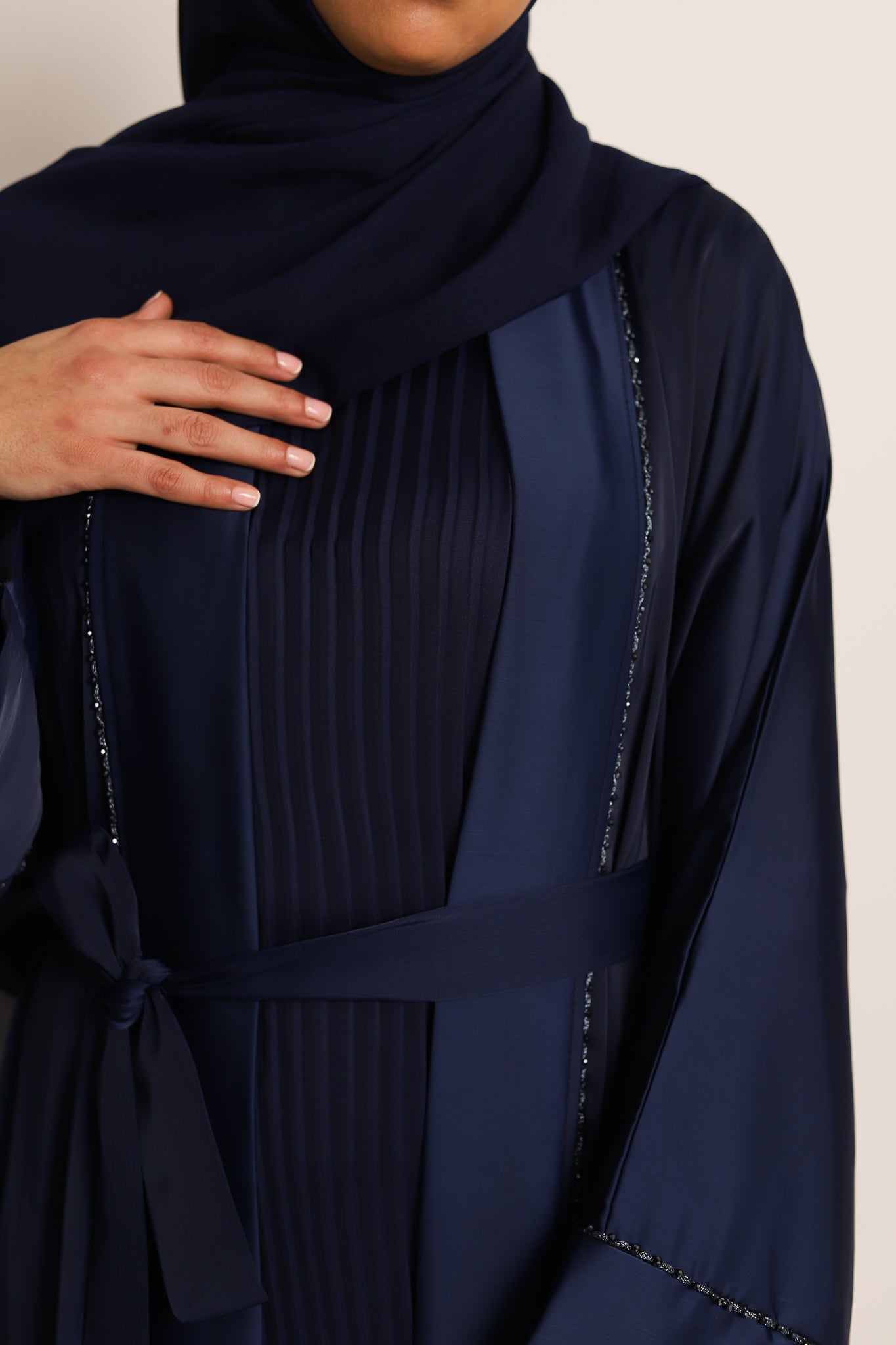 Short-Sleeved Pleated Abaya Slip Dress - Navy