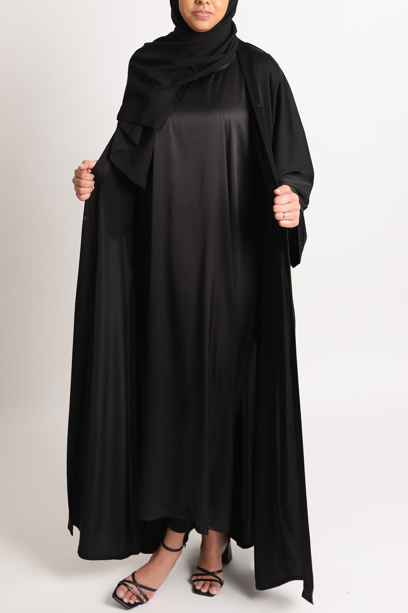 Short-Sleeved Satin Abaya Slip Dress - Black