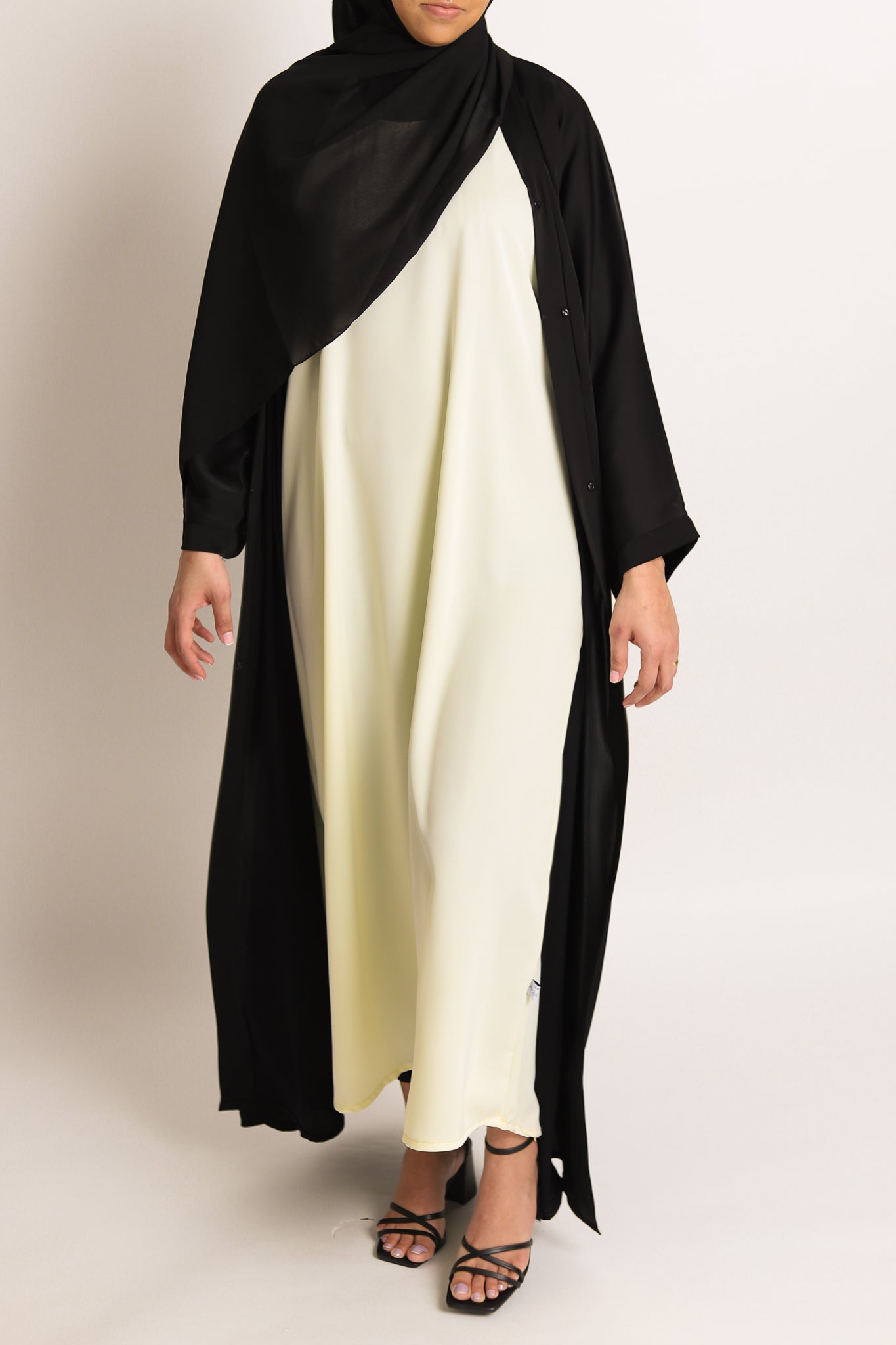 Short-Sleeved Abaya Slip Dress - Cream