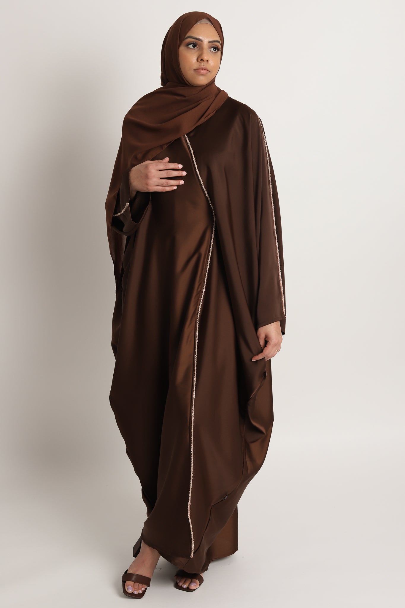 Laniya Farasha with Gold Detail - Walnut