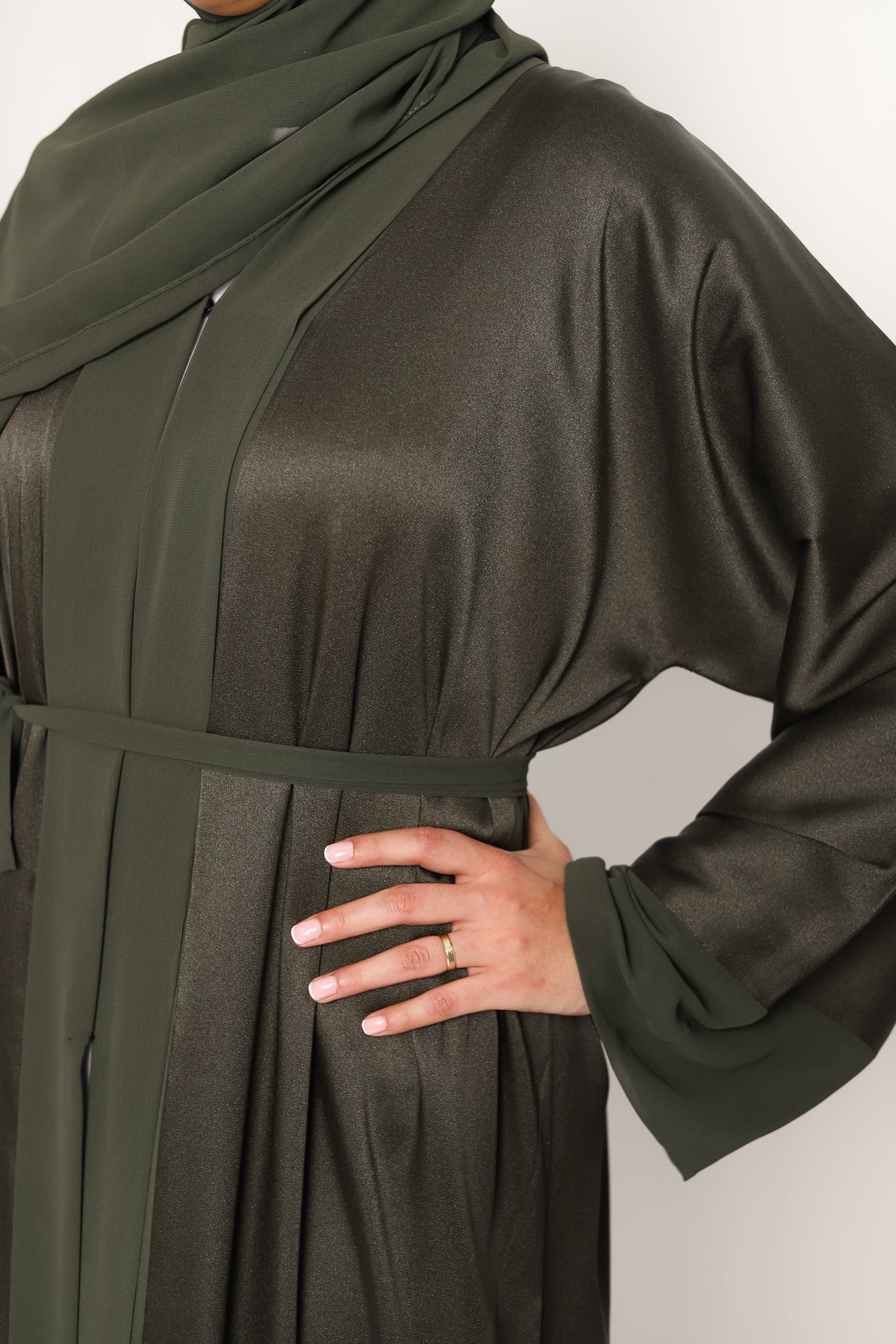 Sahar Open Abaya - Dark Olive