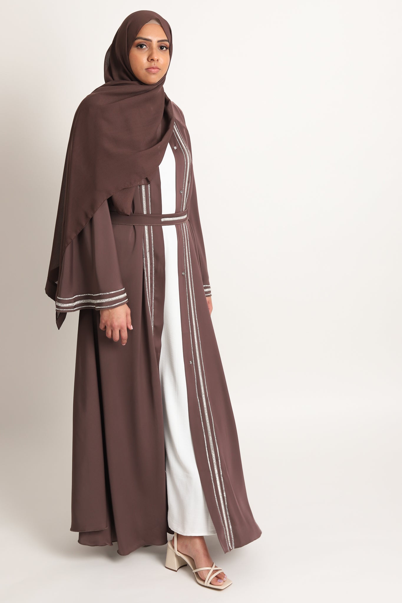 Noorayah Embellished Open Umbrella Abaya - Rosewood