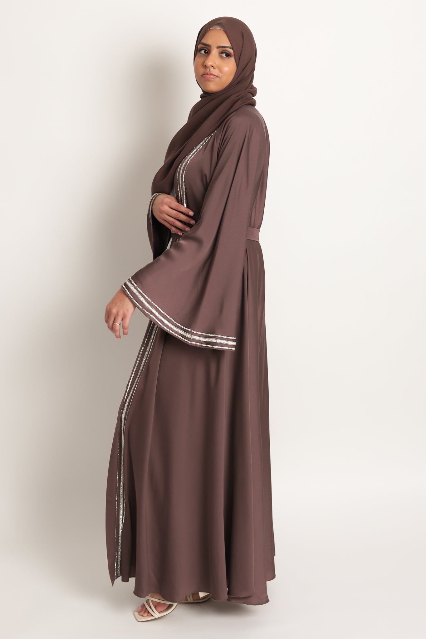 Noorayah Embellished Open Umbrella Abaya - Rosewood