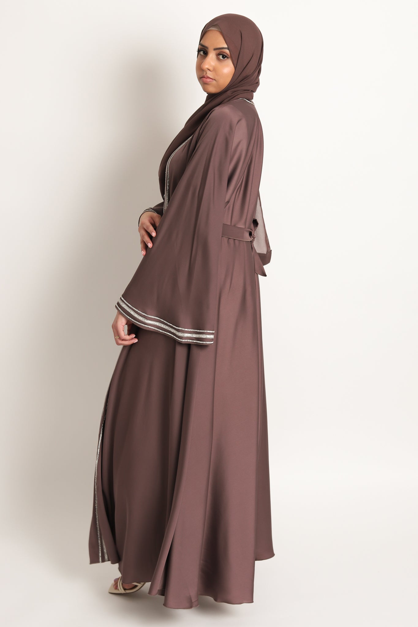 Noorayah Embellished Open Umbrella Abaya - Rosewood