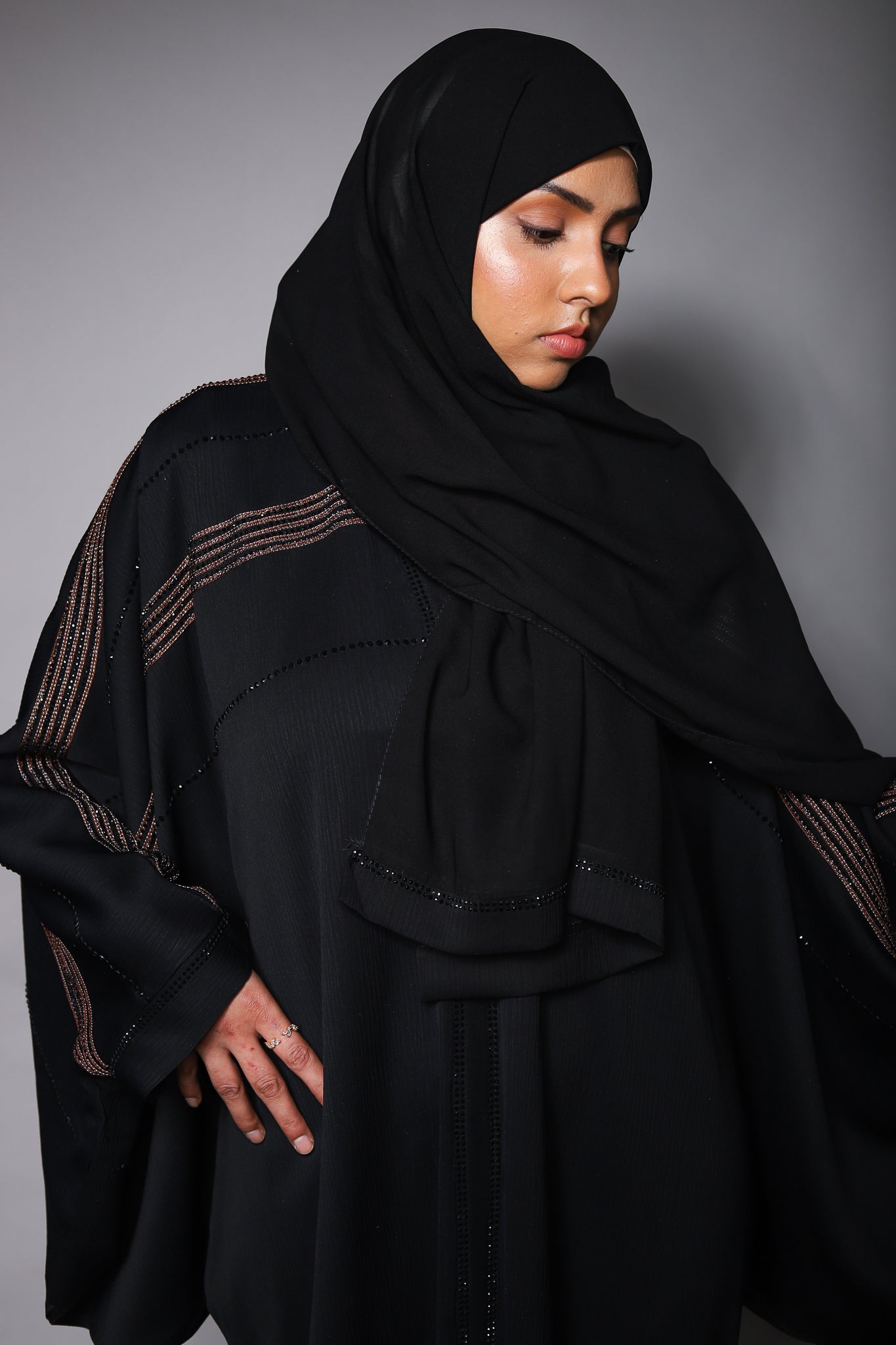 Textured Black Embellished Farasha