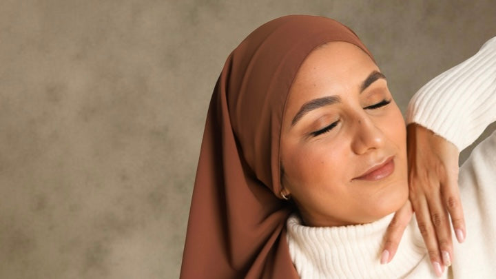 From Simple to Chic: Transform your Look with Accessories