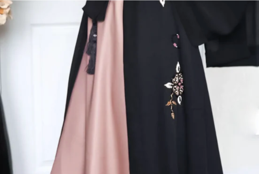 Top 3 Styling Tips for Abaya Slips