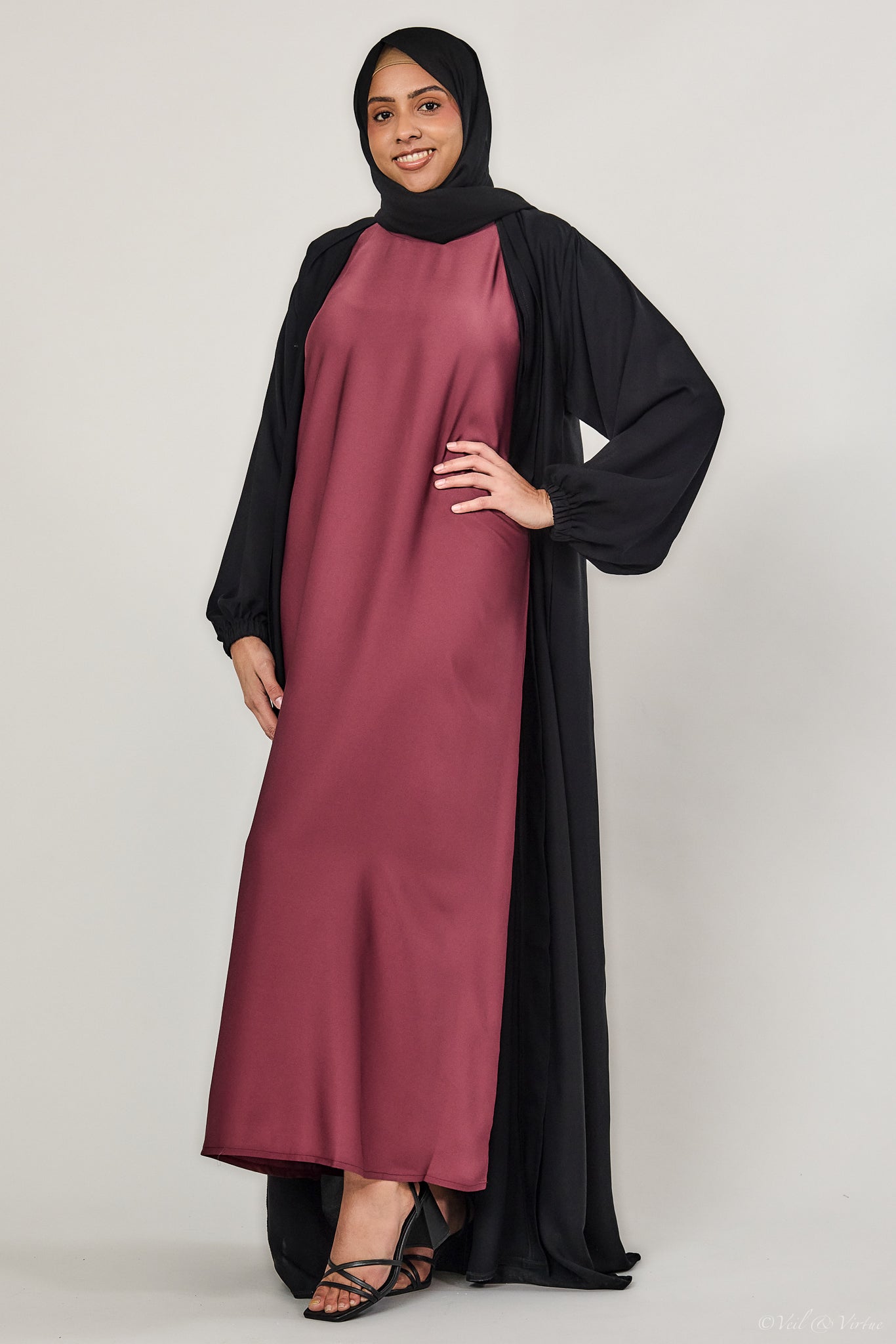 Short-Sleeved Abaya Slip Dress - Rouge