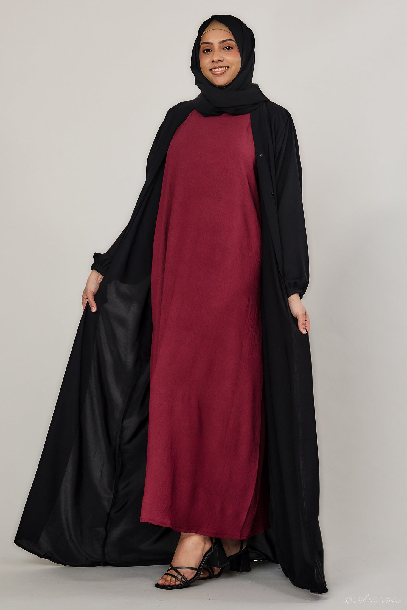 Short-Sleeved Crinkle Abaya Slip Dress - Maroon