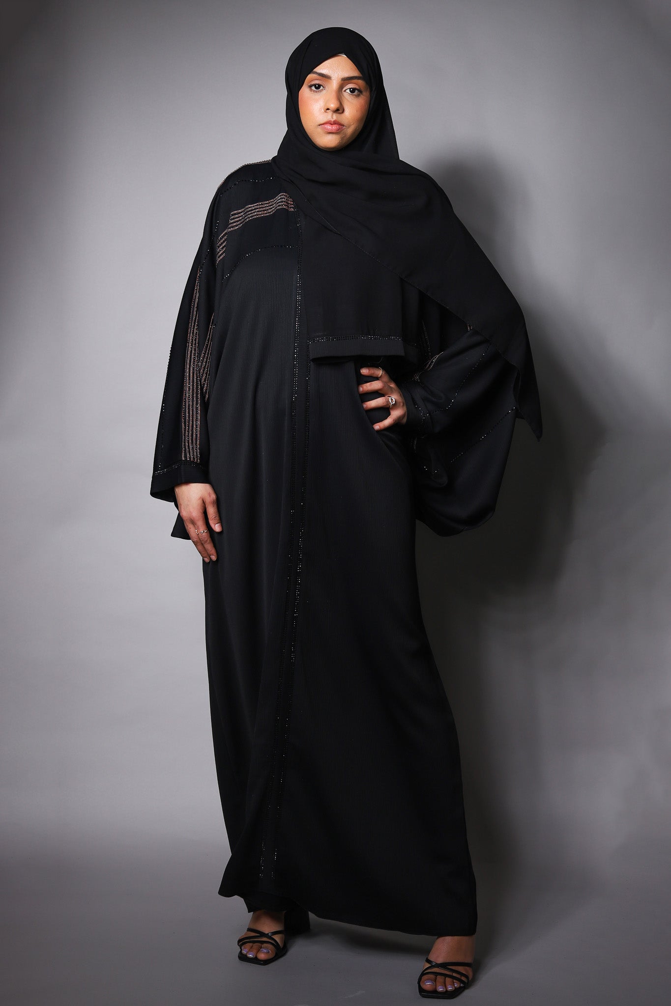 Textured Black Embellished Farasha