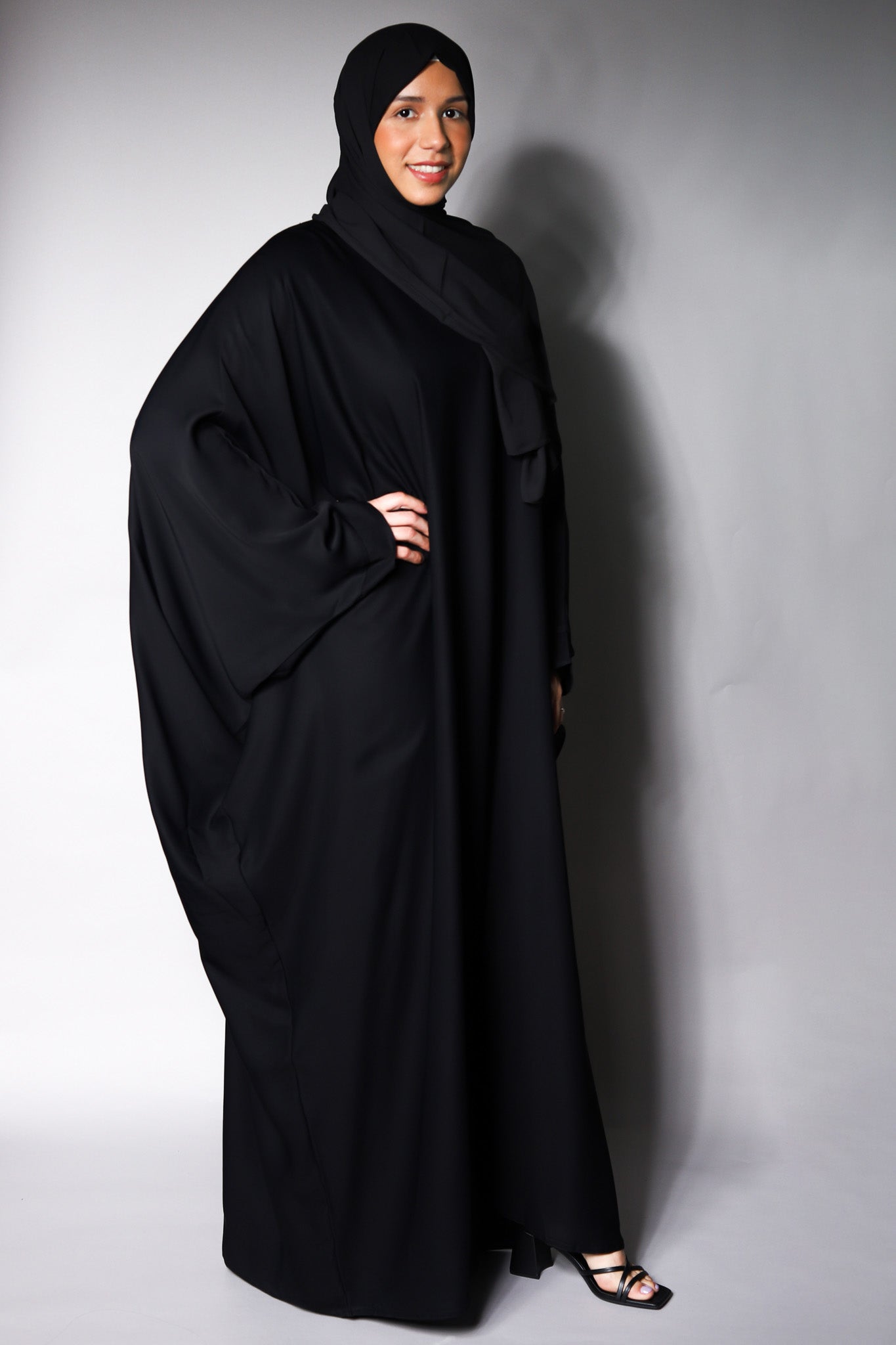 Black Plain Farasha Abaya