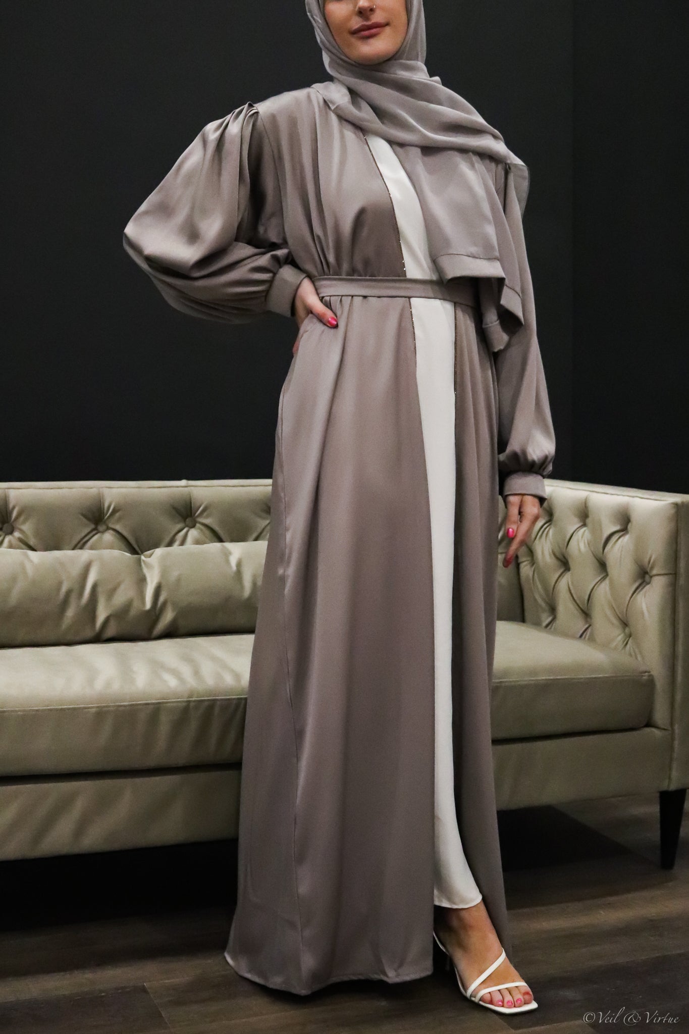 Mariyan Longline Abaya - Taupe